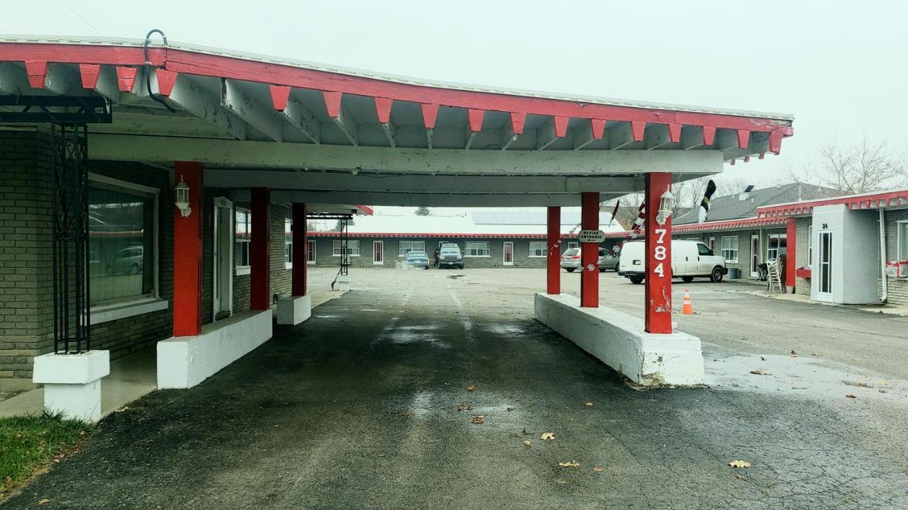 旅行者汽车旅馆 斯特拉福德 外观 照片